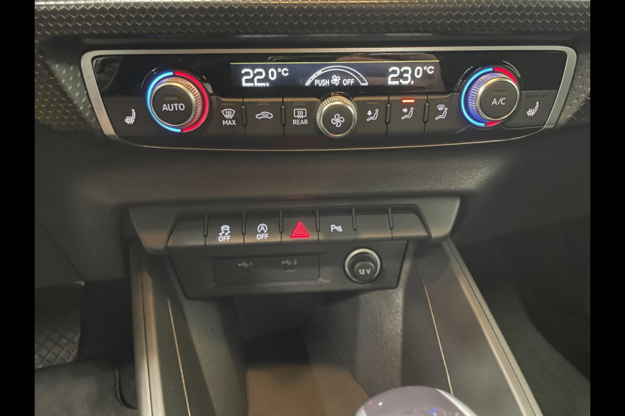 Audi A1 Sportback 30 TFSI 110pk S-Tronic Advanced edition Navigatie Apple Carplay / Android Auto Climate Control Camera Parkeer sensoren Dab