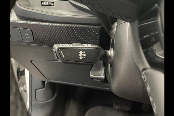 Audi A1 Sportback 30 TFSI 110pk S-Tronic Advanced edition Navigatie Apple Carplay / Android Auto Climate Control Camera Parkeer sensoren Dab
