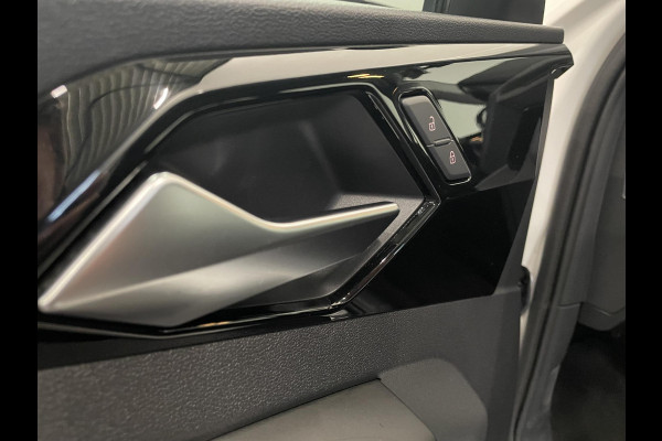 Audi A1 Sportback 30 TFSI 110pk S-Tronic Advanced edition Navigatie Apple Carplay / Android Auto Climate Control Camera Parkeer sensoren Dab