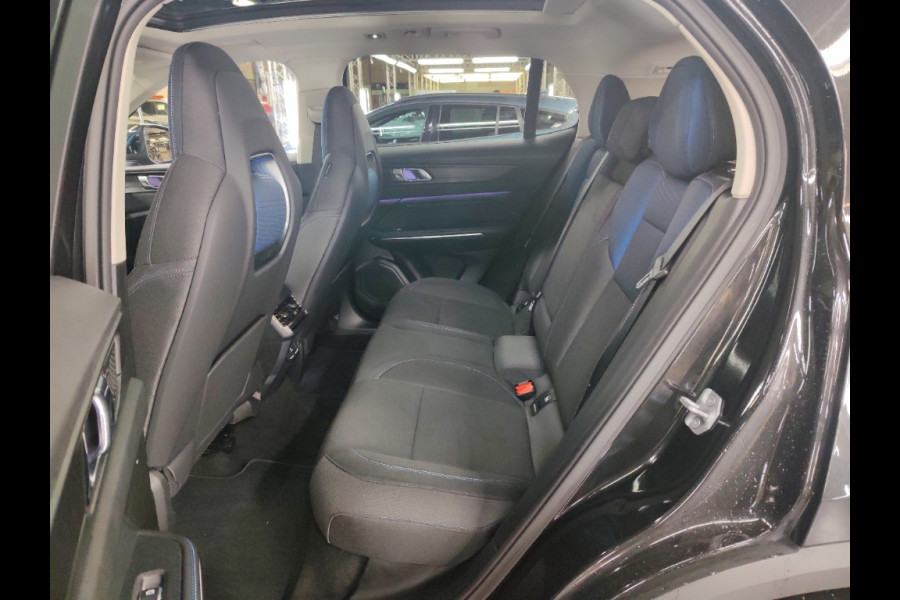 Lynk & Co 01 1.5 262pk PHEV Adapt.cruise Panodak Carplay Stoelverw. Infinity Plug-in