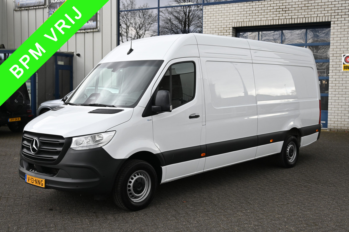 Mercedes-Benz Sprinter 317 CDI L3H2 Pro MBUX met parkeer pakket, 270 graden deuren, Etc.