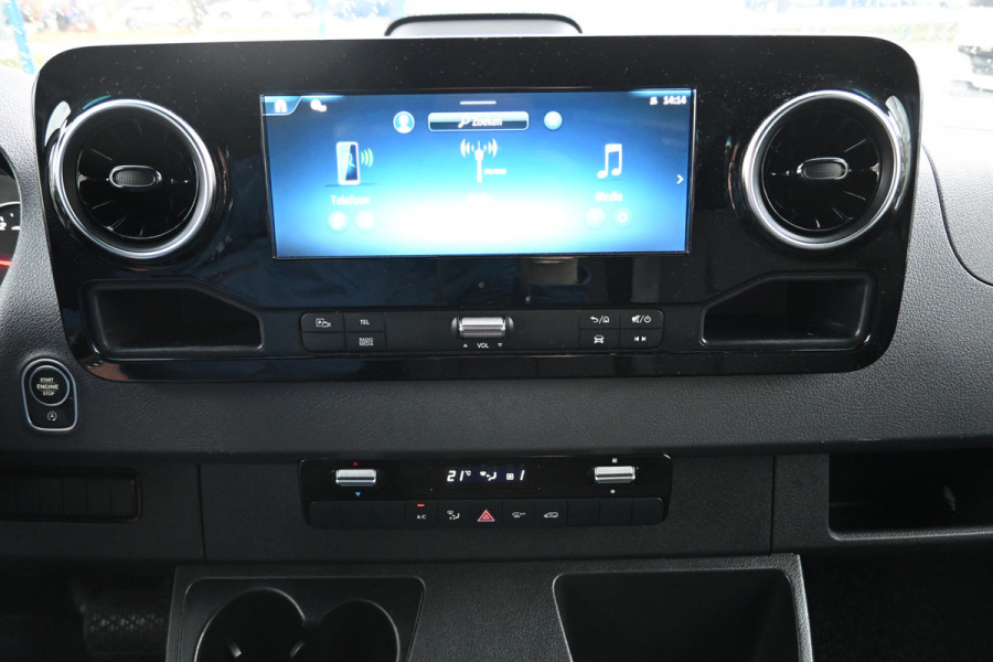 Mercedes-Benz Sprinter 317 CDI L3H2 Pro MBUX met parkeer pakket, 270 graden deuren, Etc.
