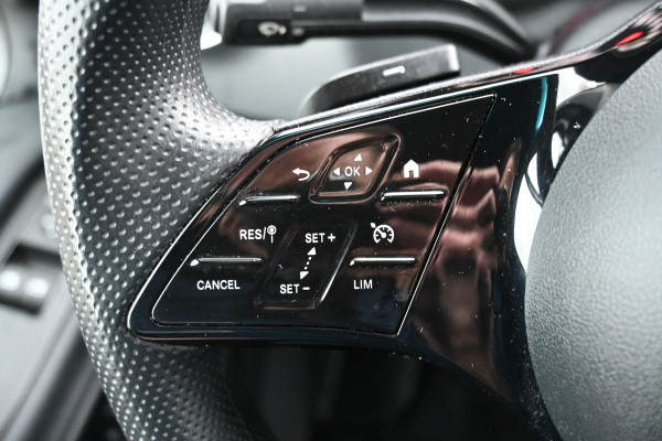 Mercedes-Benz Sprinter 317 CDI L3H2 Pro MBUX met parkeer pakket, 270 graden deuren, Etc.