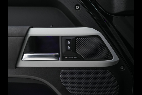 Land Rover Defender 110 2.0 P400e 110 XS Edition (Plug-in) (INCL-BTW) *PANO | LEATHER | FULL-LED | MERIDIAN-AUDIO | BLINDSPOT | TOPVIEW | AIRSUSPENSION | HEATED-COMFORTSEATS | KEYLESS | CARPLAY | LANE-ASIST | DAB+ | PRIVACYGLASS | 20''ALU*