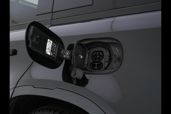 Land Rover Defender 110 2.0 P400e 110 XS Edition (Plug-in) (INCL-BTW) *PANO | LEATHER | FULL-LED | MERIDIAN-AUDIO | BLINDSPOT | TOPVIEW | AIRSUSPENSION | HEATED-COMFORTSEATS | KEYLESS | CARPLAY | LANE-ASIST | DAB+ | PRIVACYGLASS | 20''ALU*