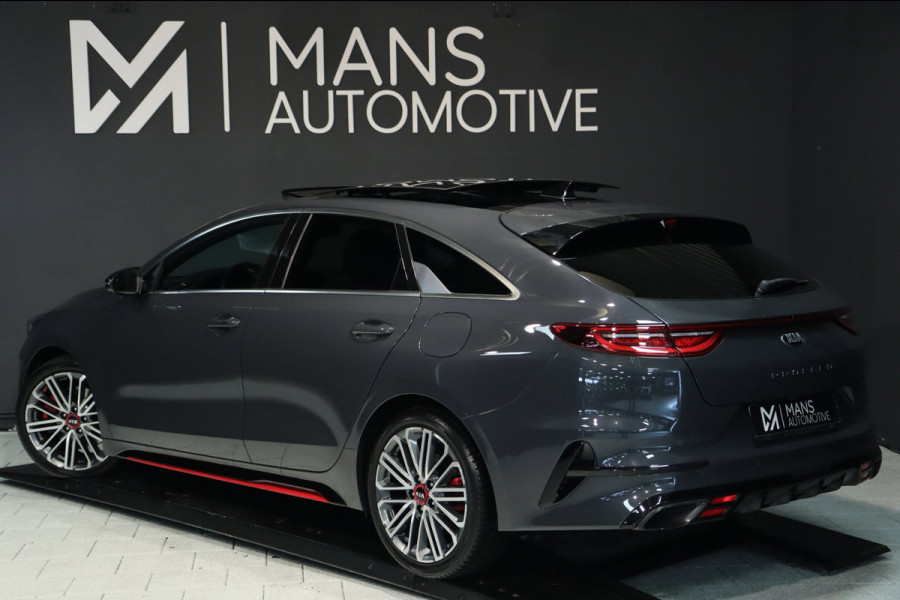 Kia ProCeed 1.6 T-GDI GT / PANODAK / KEYLESS / MEMORY / JBL / CAMERA / CARPLAY