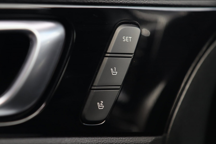 Kia ProCeed 1.6 T-GDI GT / PANODAK / KEYLESS / MEMORY / JBL / CAMERA / CARPLAY