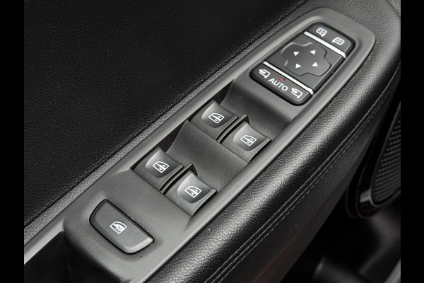 Renault ZOE R135 Edition One 52 kWh Incl. Koopaccu | Camera | Bose | Leder + Stoelverwarming | Navigatie | Climate control