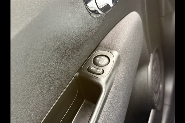 Fiat 500 BWJ 2018 | 0.9 TwinAir 81PK Turbo Lounge | PANO DAK | CLIMA | NAVI | CRUISE | CARPLAY | LICHTMETAAL | PDC |