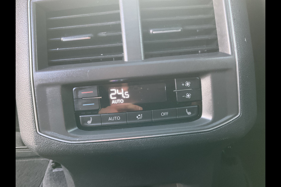 Volkswagen TERAMONT 3.6 VR6 277pk 7-Pers Pano Memory Stoelverw+Ventilatie 360° Leer BOMVOL!