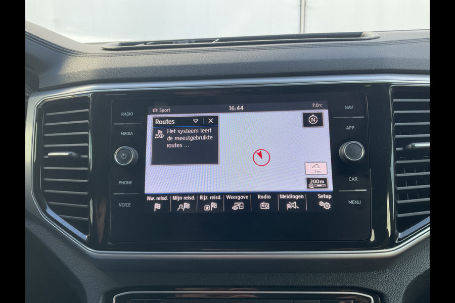 Volkswagen TERAMONT 3.6 VR6 277pk 7-Pers Pano Memory Stoelverw+Ventilatie 360° Leer BOMVOL!