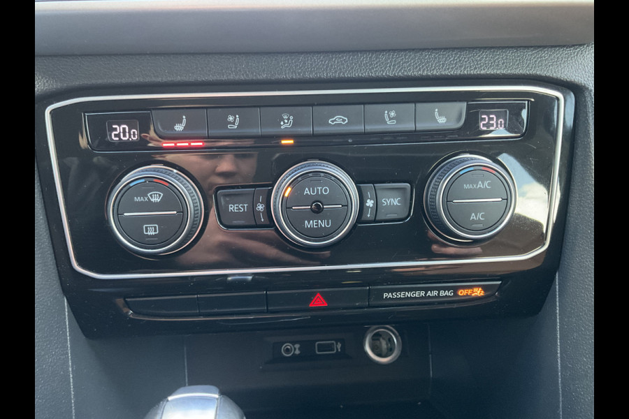 Volkswagen TERAMONT 3.6 VR6 277pk 7-Pers Pano Memory Stoelverw+Ventilatie 360° Leer BOMVOL!