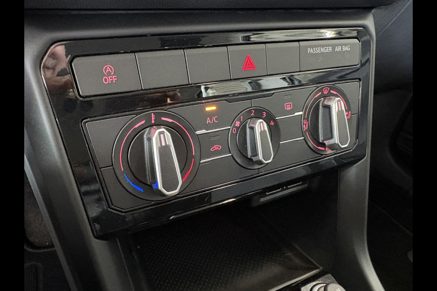 Volkswagen T-Cross 1.0 TSi Life CAMERA/CARPLAY/VIRTUAL/DODEHOEK/ADAPT.CRUISE