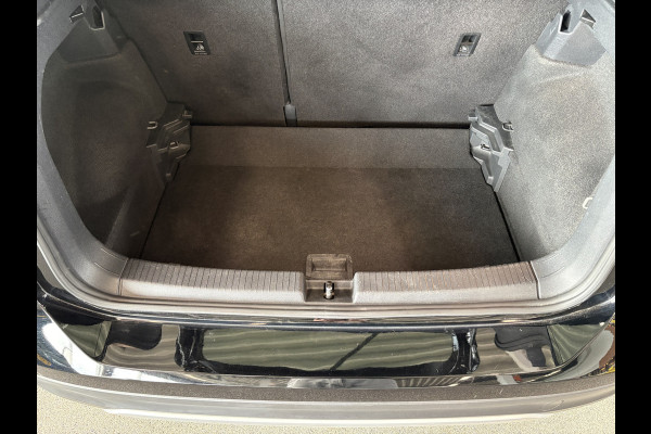 Volkswagen T-Cross 1.0 TSi Life CAMERA/CARPLAY/VIRTUAL/DODEHOEK/ADAPT.CRUISE