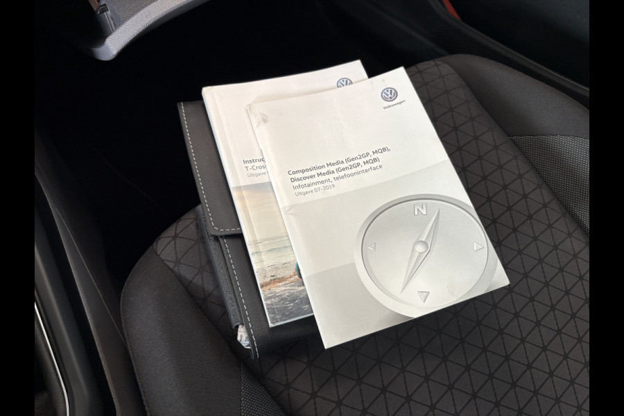 Volkswagen T-Cross 1.0 TSi Life CAMERA/CARPLAY/VIRTUAL/DODEHOEK/ADAPT.CRUISE