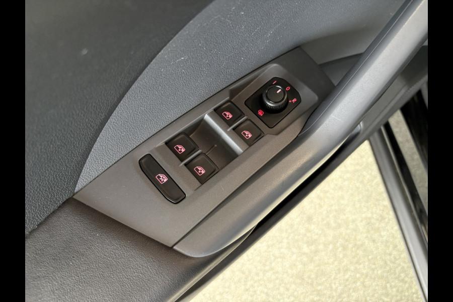 Volkswagen T-Cross 1.0 TSi Life CAMERA/CARPLAY/VIRTUAL/DODEHOEK/ADAPT.CRUISE