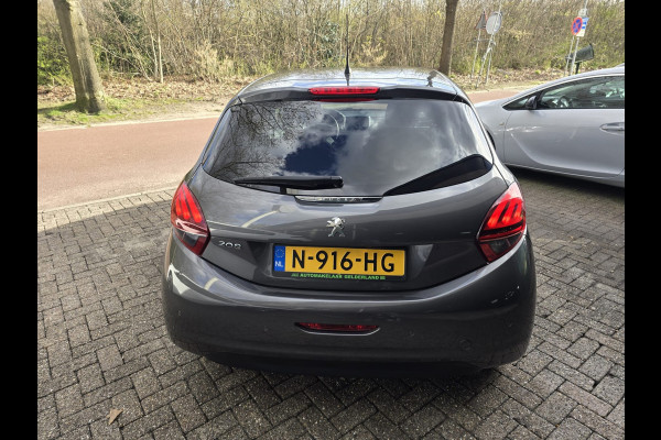 Peugeot 208 1.2 83PK Signature | 2E EIGENAAR | 12MND GARANTIE | NW DIST RIEM | NAVI |
