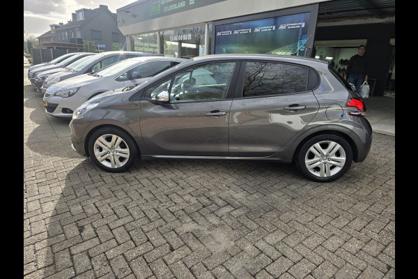 Peugeot 208 1.2 83PK Signature | 2E EIGENAAR | 12MND GARANTIE | NW DIST RIEM | NAVI |