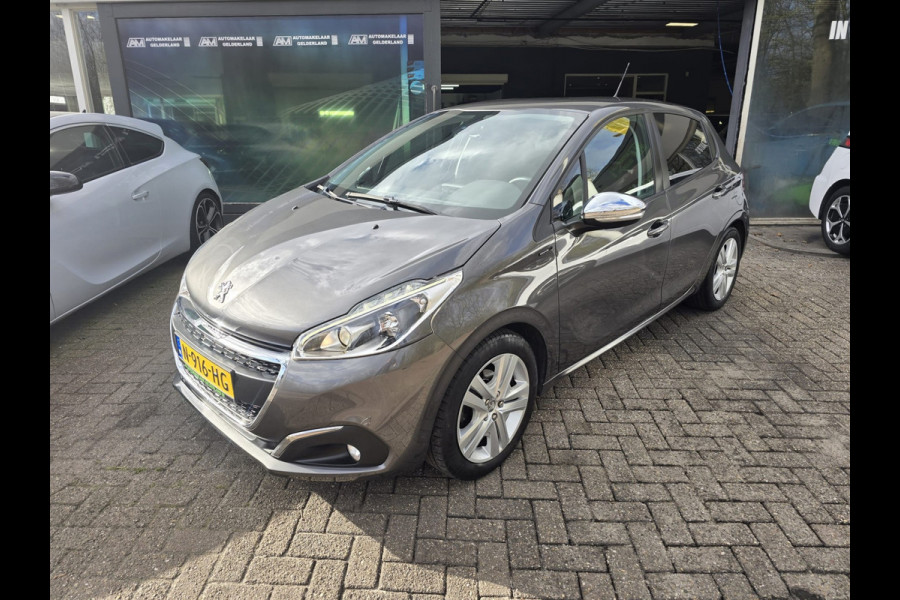 Peugeot 208 1.2 83PK Signature | 2E EIGENAAR | 12MND GARANTIE | NW DIST RIEM | NAVI |
