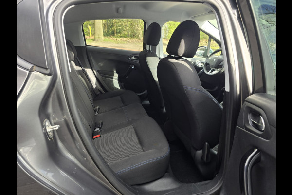 Peugeot 208 1.2 83PK Signature | 2E EIGENAAR | 12MND GARANTIE | NW DIST RIEM | NAVI |