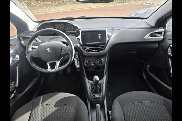 Peugeot 208 1.2 83PK Signature | 2E EIGENAAR | 12MND GARANTIE | NW DIST RIEM | NAVI |