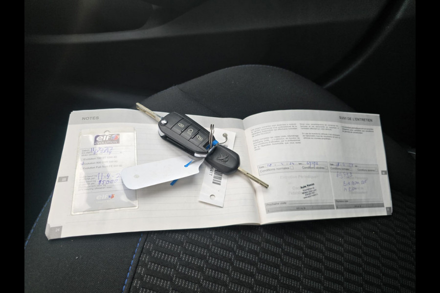 Peugeot 208 1.2 83PK Signature | 2E EIGENAAR | 12MND GARANTIE | NW DIST RIEM | NAVI |