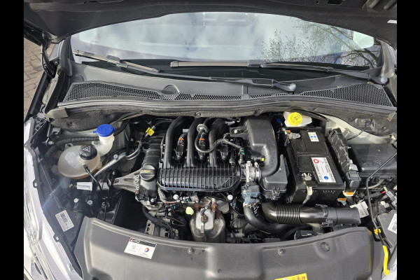 Peugeot 208 1.2 83PK Signature | 2E EIGENAAR | 12MND GARANTIE | NW DIST RIEM | NAVI |