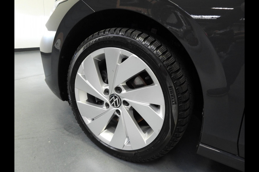 Volkswagen Golf Variant 1.5 TSI Style NAVI/SCHUIFDAK/WINTERPACK/TREKH./17"LMV!