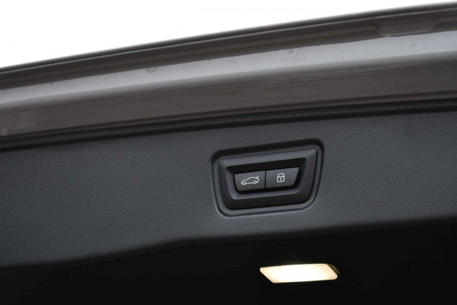 BMW 5 Serie Touring 550e xDrive M-Sport Pro Pano ACC B&W 360 HUD Stoelvent
