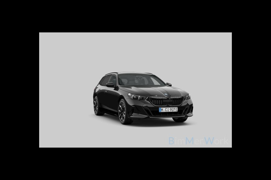 BMW 5 Serie Touring 550e xDrive M-Sport Pro Pano ACC B&W 360 HUD Stoelvent