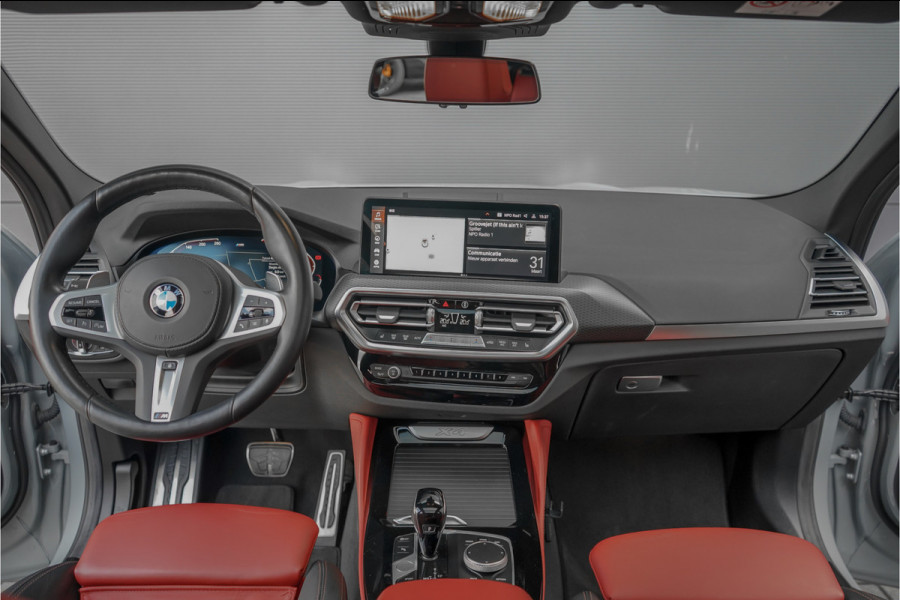 BMW X4 xDrive20i M-Sport Pano Laser Stuurverw Trekhaak Individual 20"