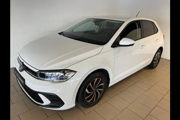 Volkswagen Polo 1.0 TSI Life NW MODEL CRUISE ADAPTIEF APPLE CARPLAY PARKEERSENSOREN LMV PRIVACY GLAS