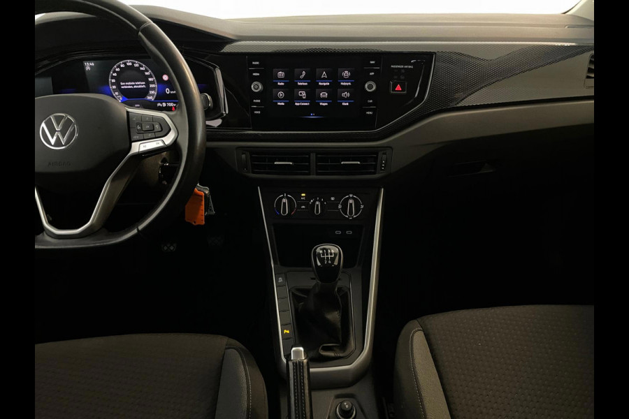 Volkswagen Polo 1.0 TSI Life NW MODEL CRUISE ADAPTIEF APPLE CARPLAY PARKEERSENSOREN LMV PRIVACY GLAS