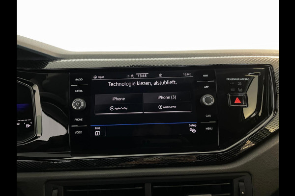 Volkswagen Polo 1.0 TSI Life NW MODEL CRUISE ADAPTIEF APPLE CARPLAY PARKEERSENSOREN LMV PRIVACY GLAS
