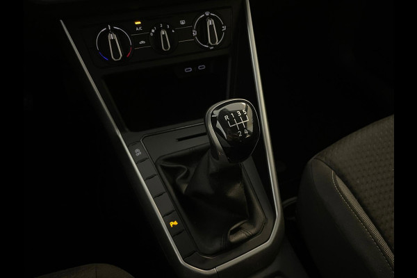 Volkswagen Polo 1.0 TSI Life NW MODEL CRUISE ADAPTIEF APPLE CARPLAY PARKEERSENSOREN LMV PRIVACY GLAS