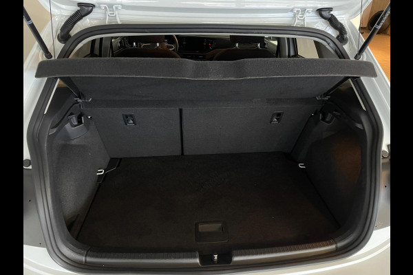 Volkswagen Polo 1.0 TSI Life NW MODEL CRUISE ADAPTIEF APPLE CARPLAY PARKEERSENSOREN LMV PRIVACY GLAS