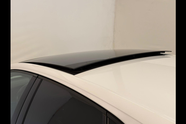 Volkswagen Polo 1.6 TDI / R-Line / Pano / CarPlay / Stoelverwarming