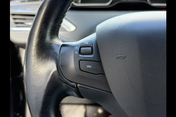 Peugeot 208 BWJ 2018 | 1.2T 111PK Tech Ed. AUTOMAAT | PANO DAK | CLIMA | NAVI | CAMERA A | CARPLAY | PRIVACY GLASS | PDC