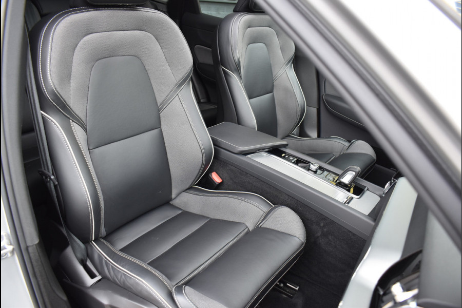 Volvo XC60 2.0 T6 Plug-in hybrid AWD R-Design 350 Pk SOH 93% Pano Trekhaak H/K Memory 360 Camera HUD 20 Inch