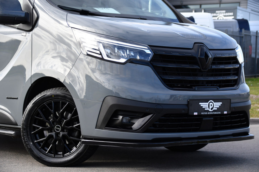 Renault Trafic 2.0 Blue dCi 170 T30 L2H1 Black Edition FULL OPTIONS! Adaptieve Cruise, Camera, Carplay, 170pk, Stoelverwarming, Trekhaak, LED, Automaat, Uniek!