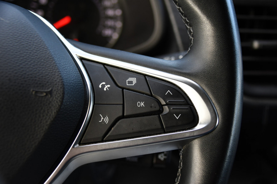 Renault Trafic 2.0 Blue dCi 170 T30 L2H1 Black Edition FULL OPTIONS! Adaptieve Cruise, Camera, Carplay, 170pk, Stoelverwarming, Trekhaak, LED, Automaat, Uniek!