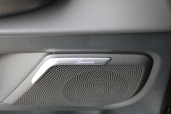 Mercedes-Benz V-Klasse 300d / DC / AMG / 4-Matic / Panorama / Elec Stoelen / 360 Cam / Burmester / Vol Opties / NIEUWSTAAT