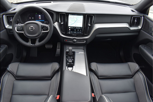 Volvo XC60 2.0 T6 Plug-in hybrid AWD R-Design 350 Pk SOH 93% Pano Trekhaak H/K Memory 360 Camera HUD 20 Inch
