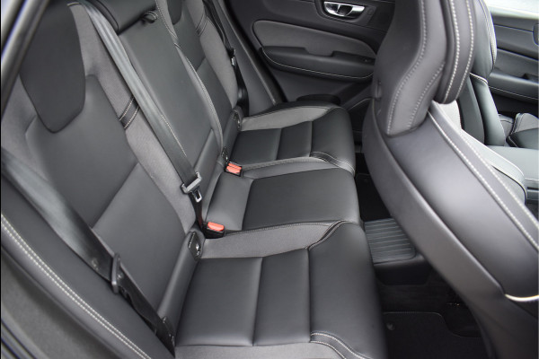 Volvo XC60 2.0 T6 Plug-in hybrid AWD R-Design 350 Pk SOH 93% Pano Trekhaak H/K Memory 360 Camera HUD 20 Inch