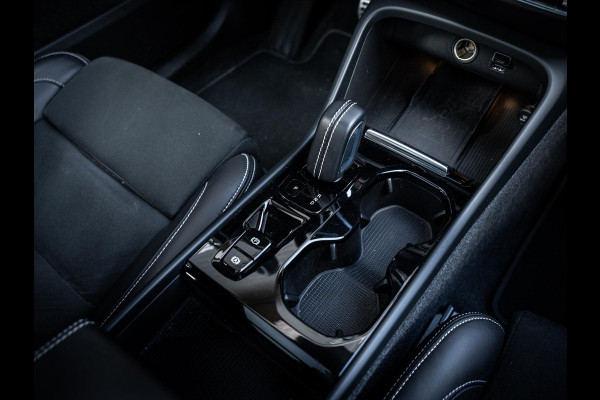 Volvo XC40 1.5 T5 Recharge R-Design - Pano l Stuur verw. l 19'' l Memory