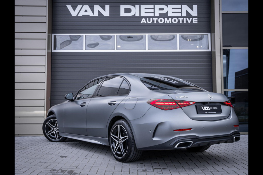 Mercedes-Benz C-Klasse C300 e AMG Line l Dealer O.H l 1e eig l ACC l Sfeerverlicht. l Burmester