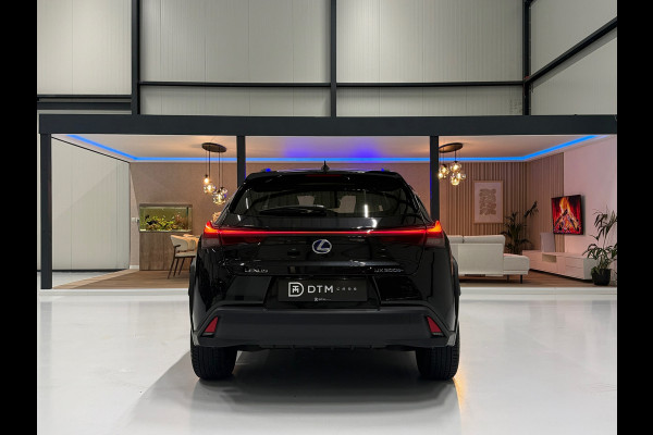 Lexus UX 300e Business 54 kWh Led Leder Memory Carplay Clima Camera 10 Jaar Garantie