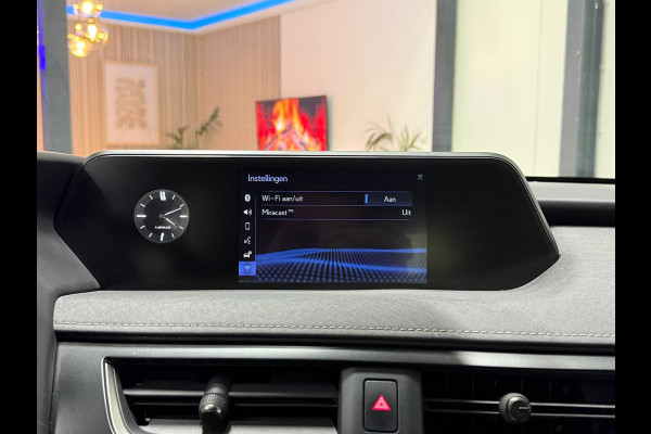 Lexus UX 300e Business 54 kWh Led Leder Memory Carplay Clima Camera 10 Jaar Garantie