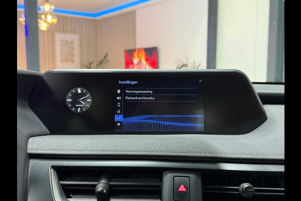 Lexus UX 300e Business 54 kWh Led Leder Memory Carplay Clima Camera 10 Jaar Garantie