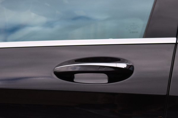 Mercedes-Benz S-Klasse 560 4MATIC Lang AMG Line Premium+ | V8 | Distronic+ | Panoramadak | Memory | Burmester | Stoelventilatie | Soft-Close | HUD | Surround Camera | Keyless Go | Zonweringspakket |